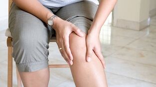 signs and symptoms of knee arthrosis