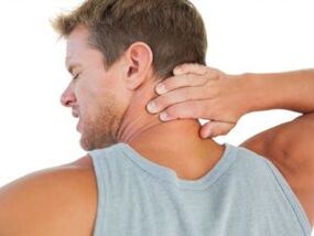 neck pain when turning head